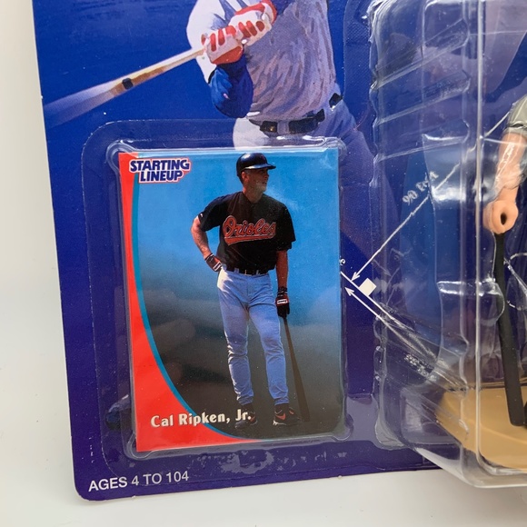 Vintage Starting Lineup 1998 MLB Baltimore Orioles Cal Ripken Jr. Figurine - Picture 3 of 8